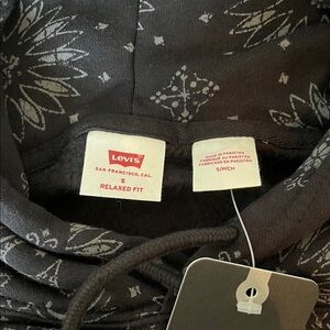 Levi's Charcoal and Light Gray Graphic Hoodie